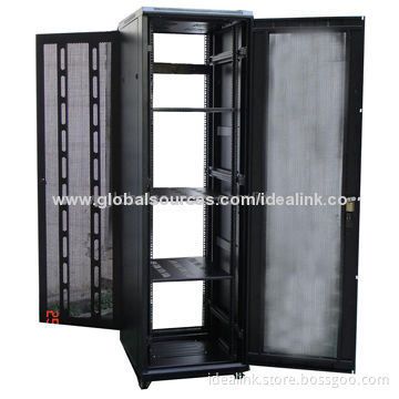 Server Cabinet with Adjustable Depth and Volume Capacity